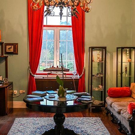 Vintage Balcony Guesthouse オヴァール エクステリア 写真