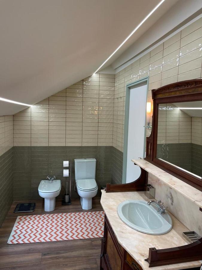 Vintage Balcony Guesthouse オヴァール エクステリア 写真