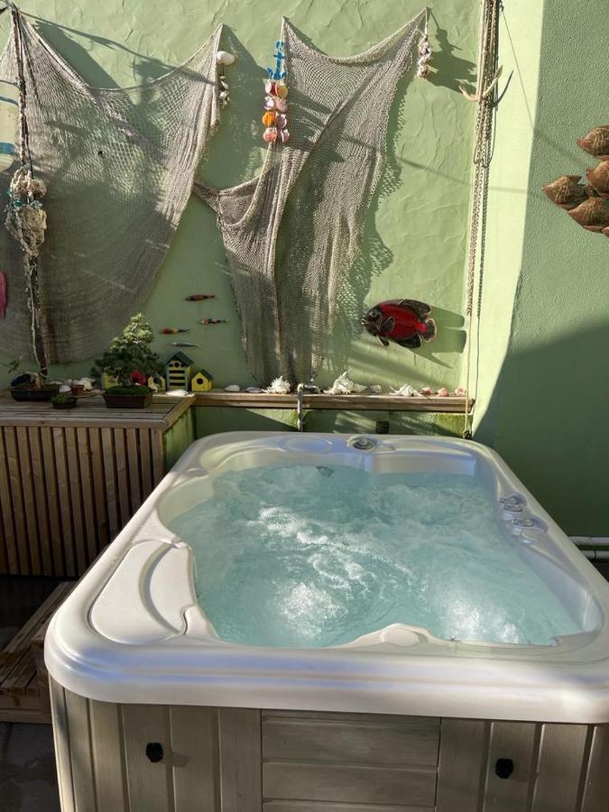 Vintage Balcony Guesthouse オヴァール エクステリア 写真